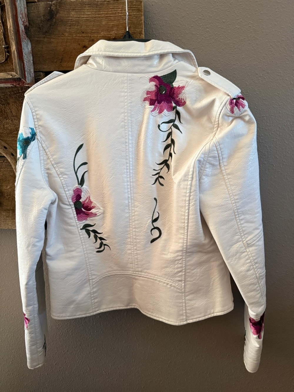 Candie's White Faux-Leather Floral Embroidered Moto Jacket - Picture 4 of 5
